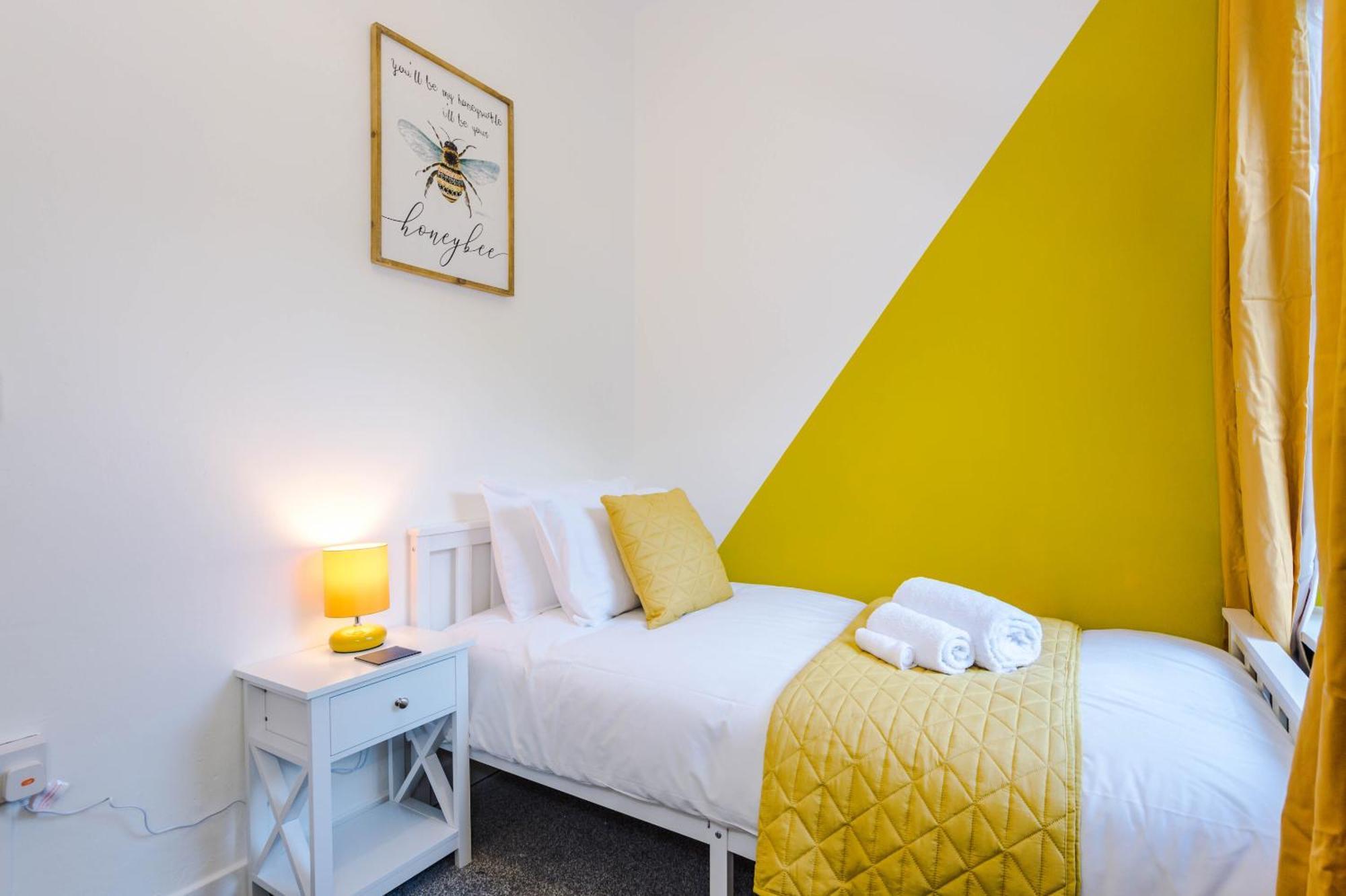 Lavender Cottage - Sleeping 5 Ramsbottom Bagian luar foto